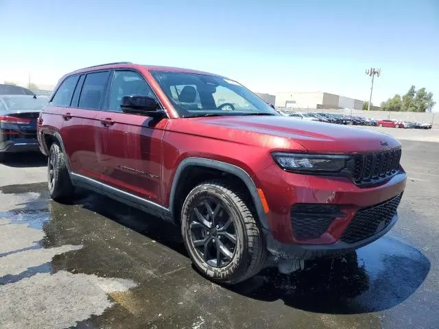 2024 JEEP GRAND CHEROKEE LAREDO  