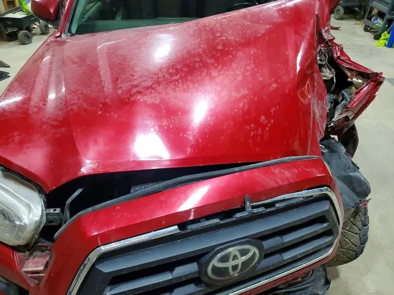2020 TOYOTA TACOMA SR5 V6  