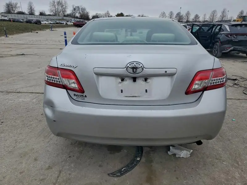 2010 TOYOTA CAMRY BASE  
