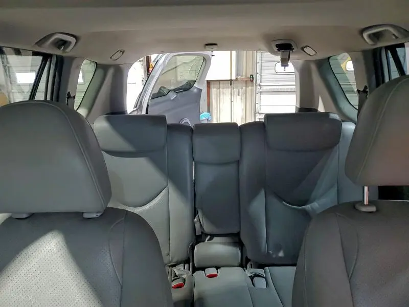 2010 TOYOTA RAV4 LIMITED  