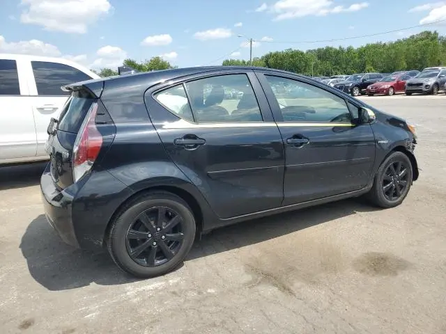 2016 TOYOTA PRIUS C   
