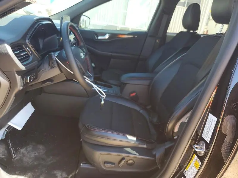 2024 FORD ESCAPE ST LINE  