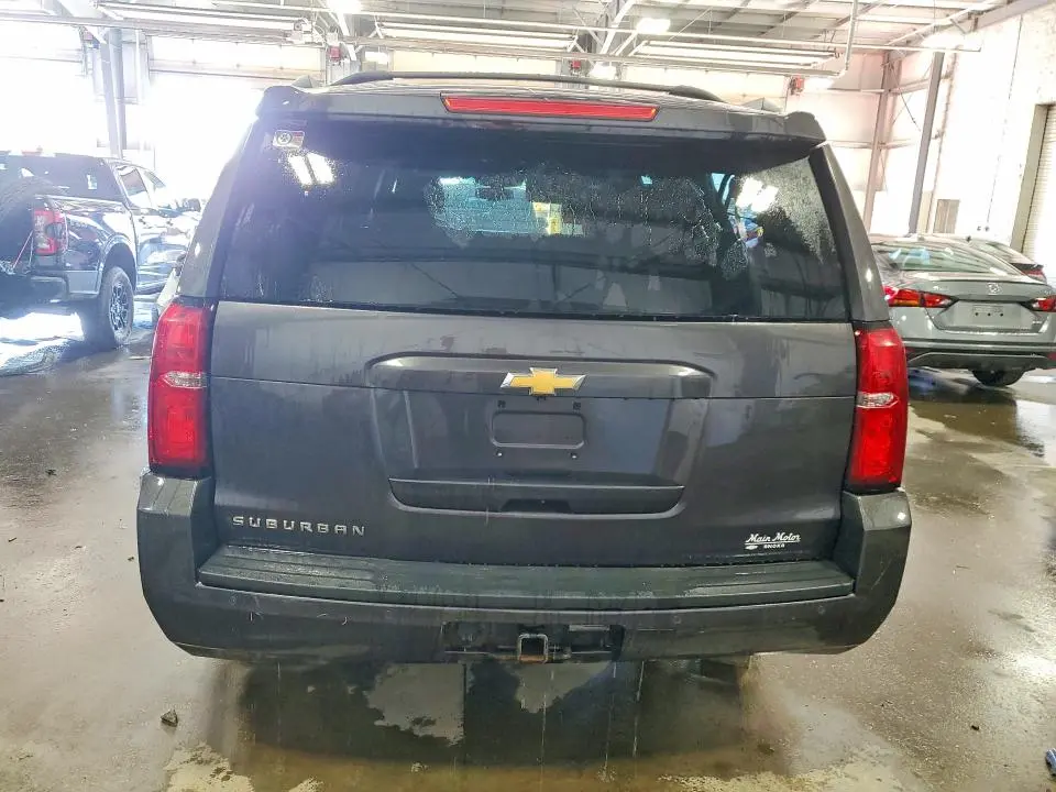 2017 CHEVROLET SUBURBAN K1500 LS  