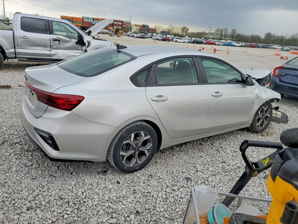 2019 KIA FORTE LXS  