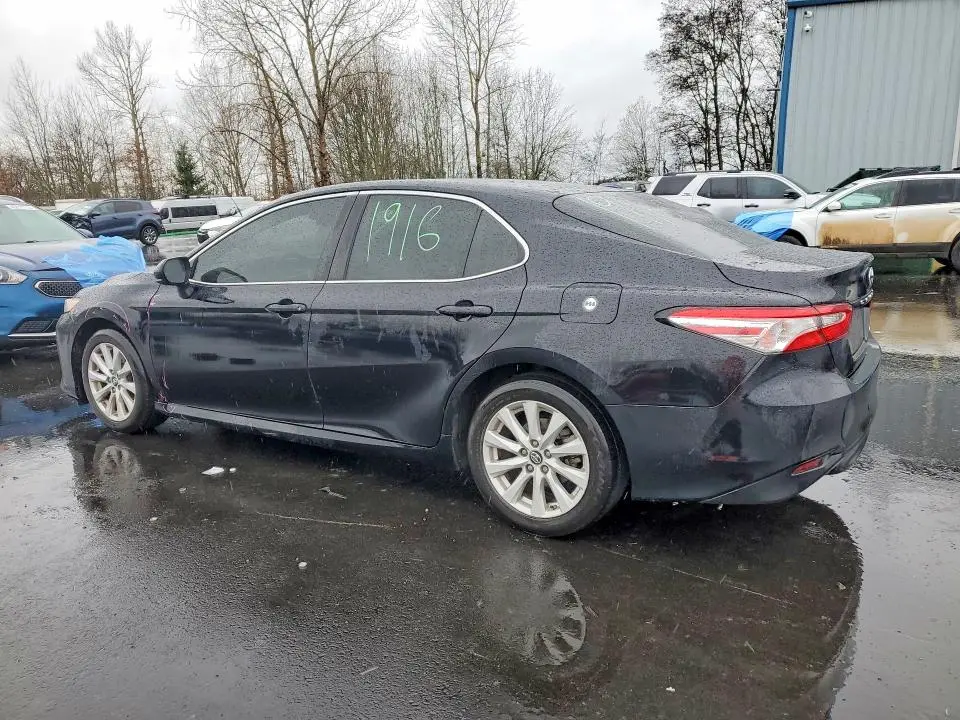 2018 TOYOTA CAMRY LE  