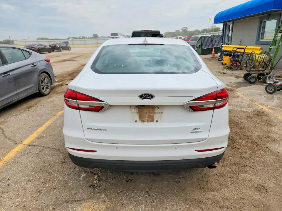 2019 FORD FUSION SE  