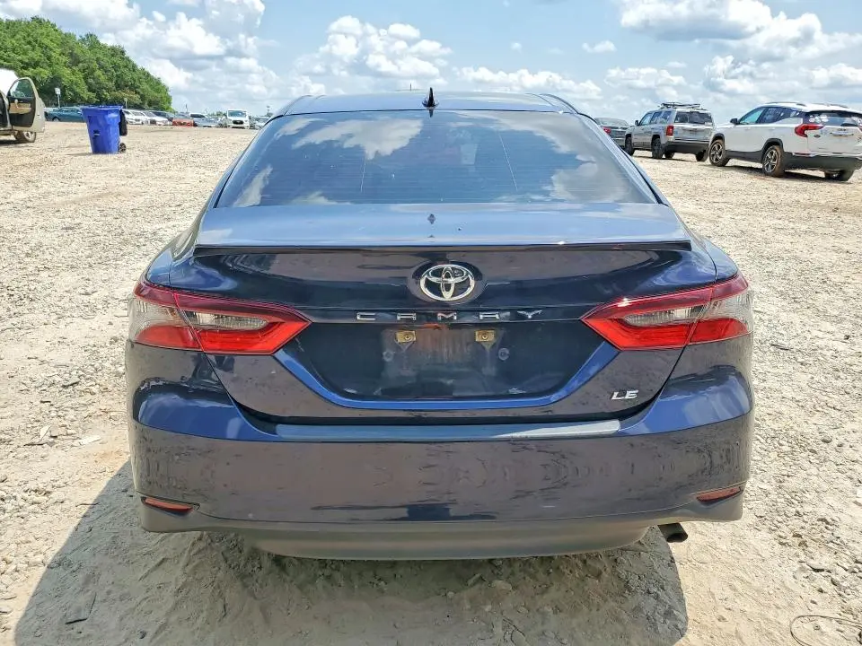 2022 TOYOTA CAMRY LE  