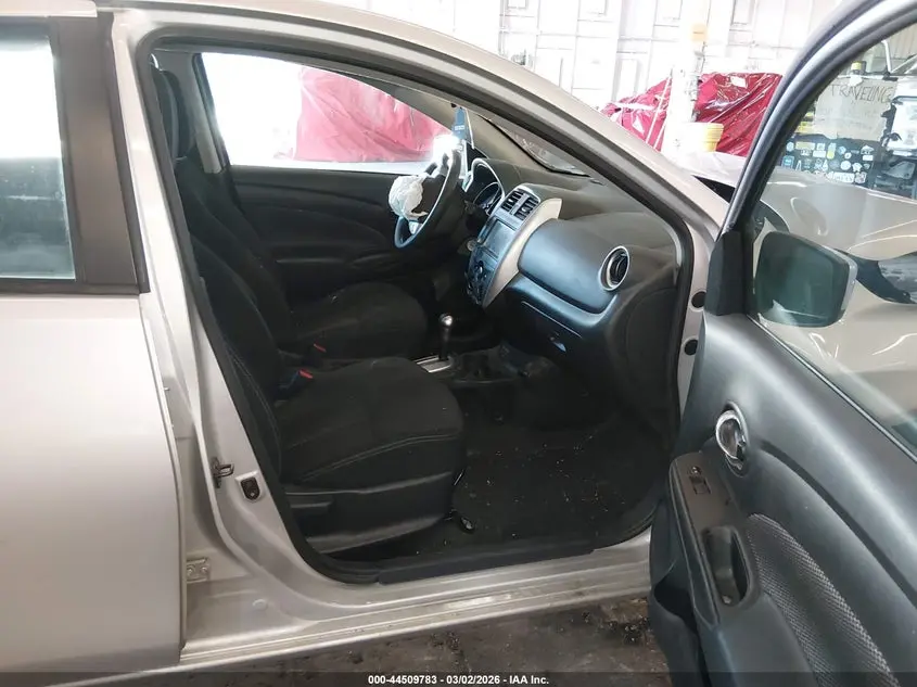 2019 NISSAN VERSA 1.6 SV