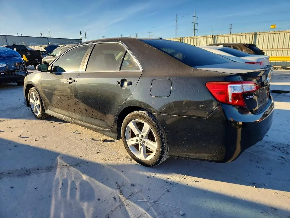 2012 TOYOTA CAMRY SE  