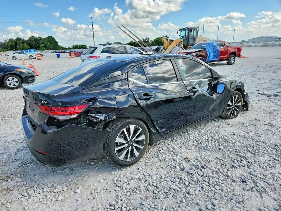 2024 NISSAN SENTRA SV  