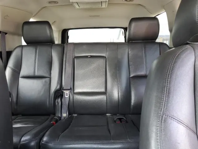 2013 CHEVROLET SUBURBAN K1500 LT  