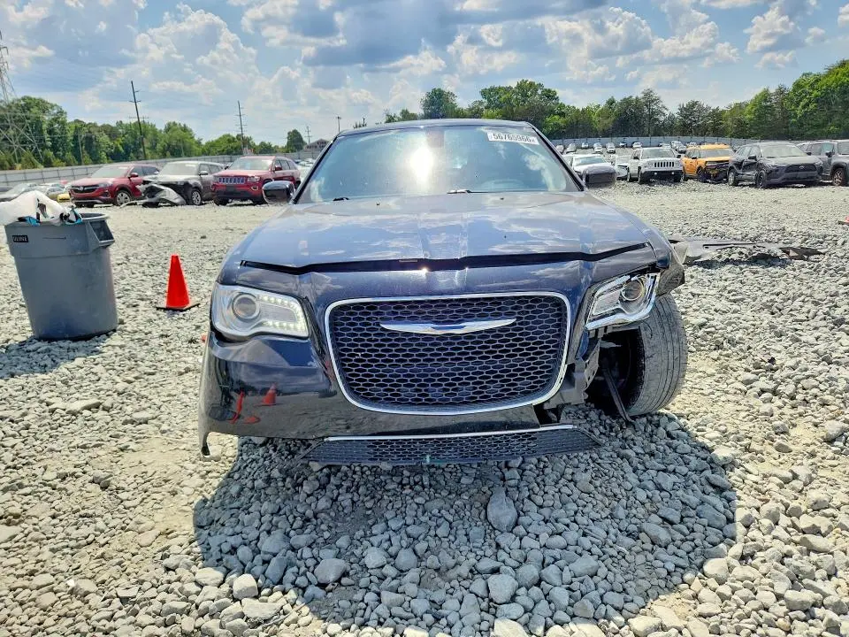 2017 CHRYSLER 300 LIMITED  