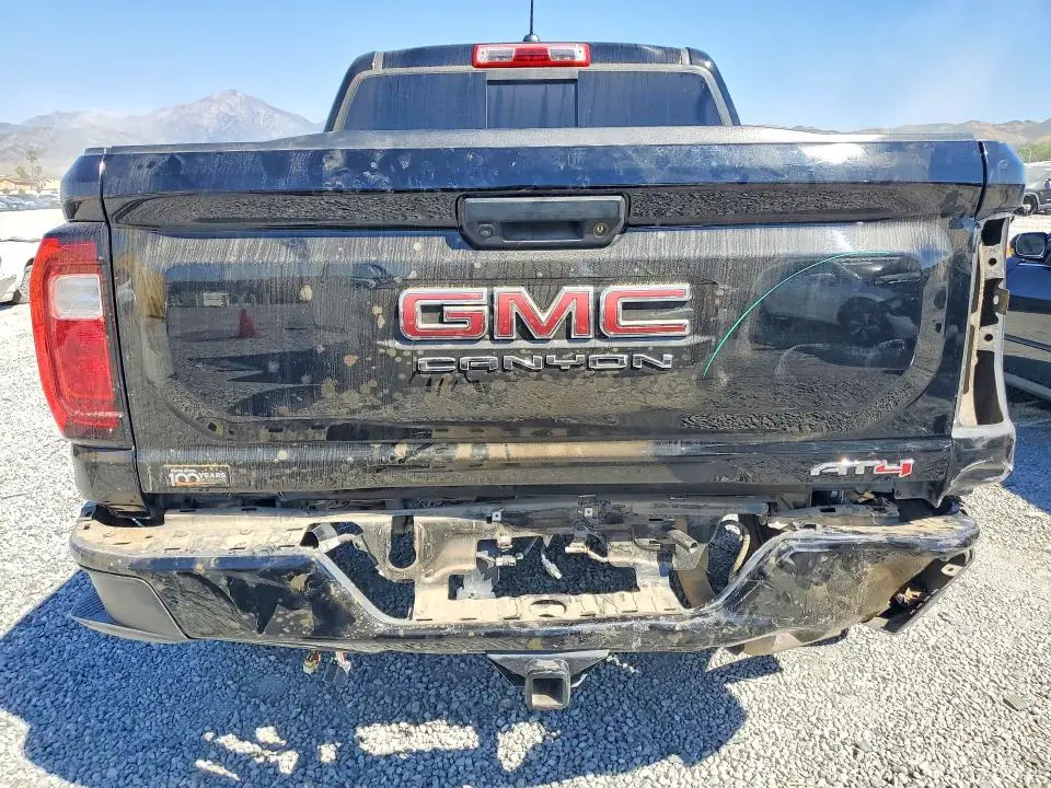 2024 GMC CANYON AT4  