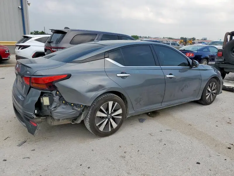 2020 NISSAN ALTIMA SL  