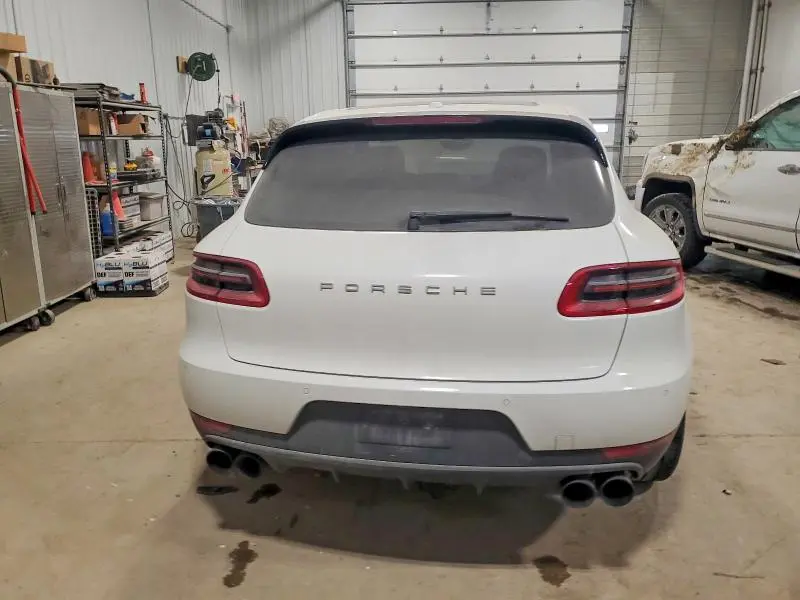 2015 PORSCHE MACAN S  