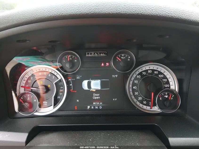 2023 RAM 1500 CLASSIC SLT  4X4 5'7 BOX