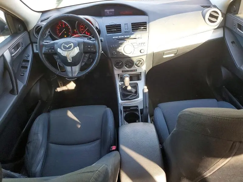 2010 MAZDA 3 S  