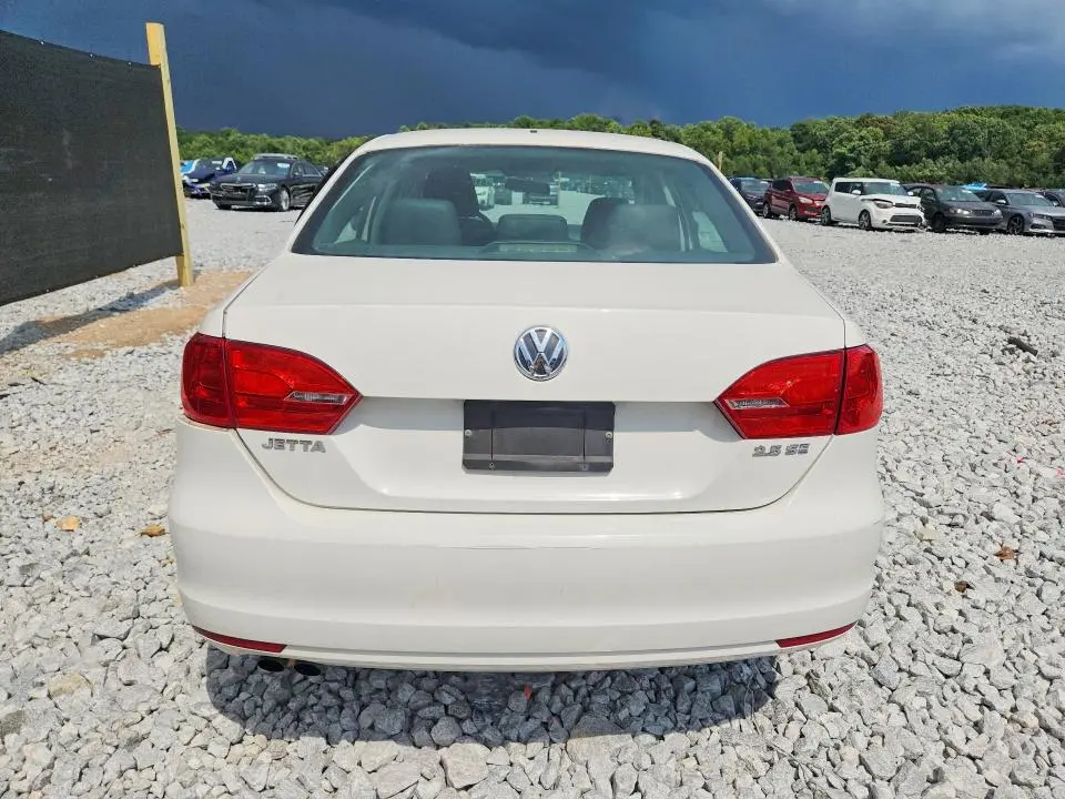 2012 VOLKSWAGEN JETTA SE  