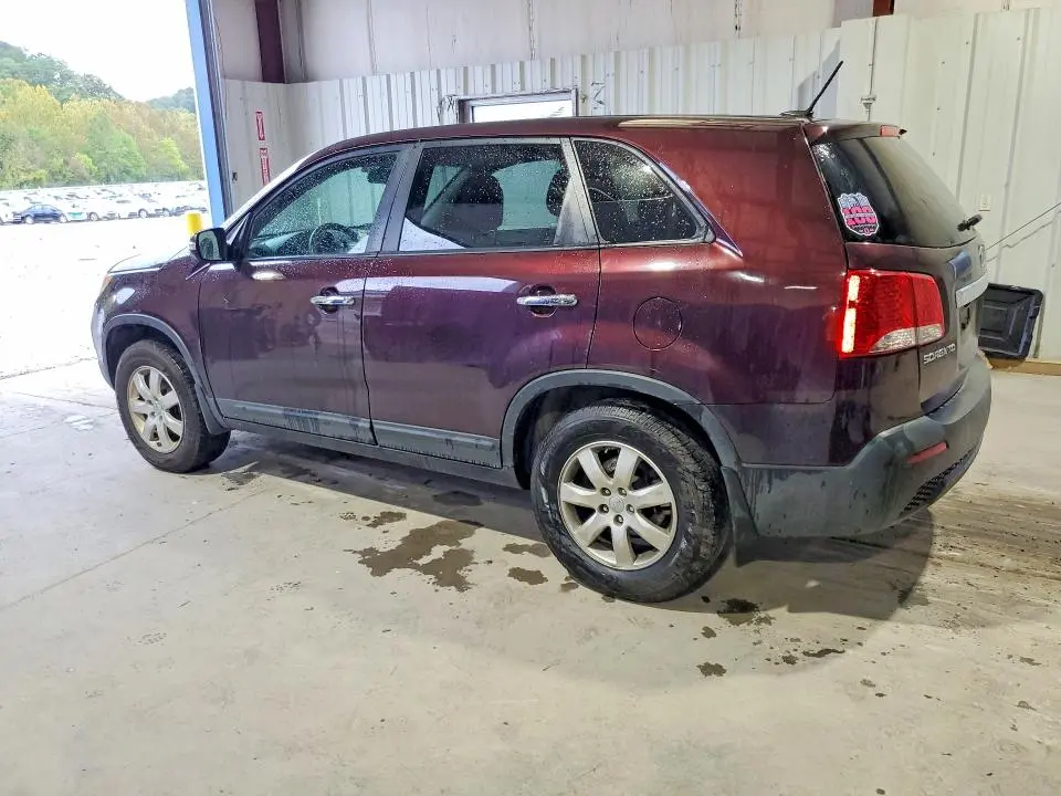 2013 KIA SORENTO LX  