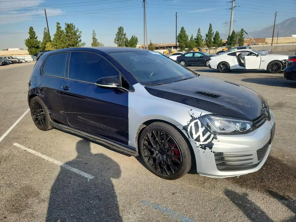 2016 VOLKSWAGEN GTI S/SE  