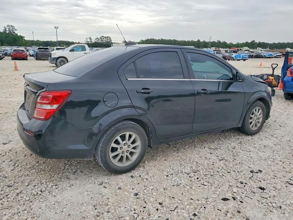 2018 CHEVROLET SONIC LT  