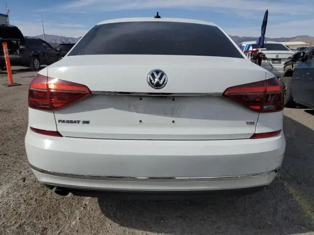 2018 VOLKSWAGEN PASSAT SE  