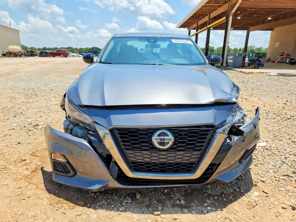 2020 NISSAN ALTIMA SR  