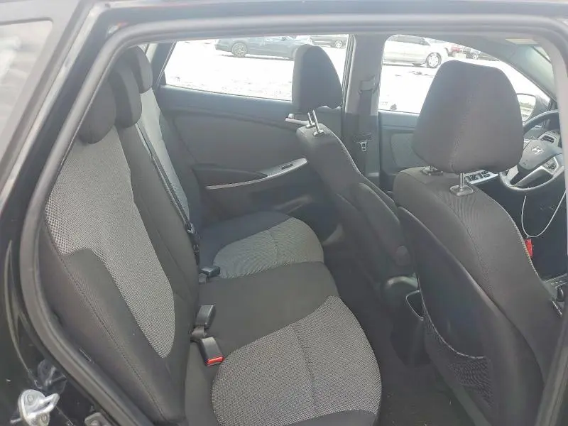 2014 HYUNDAI ACCENT GS  