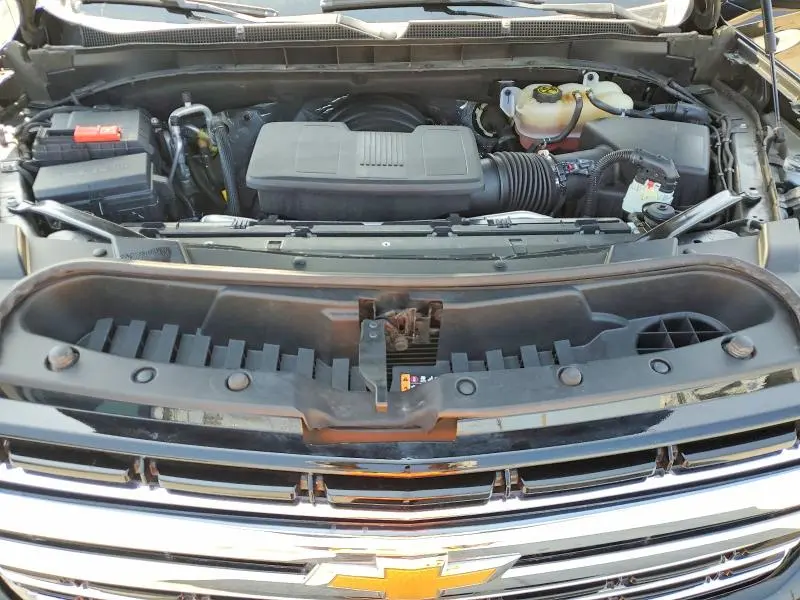 2023 CHEVROLET SUBURBAN C1500 LT  