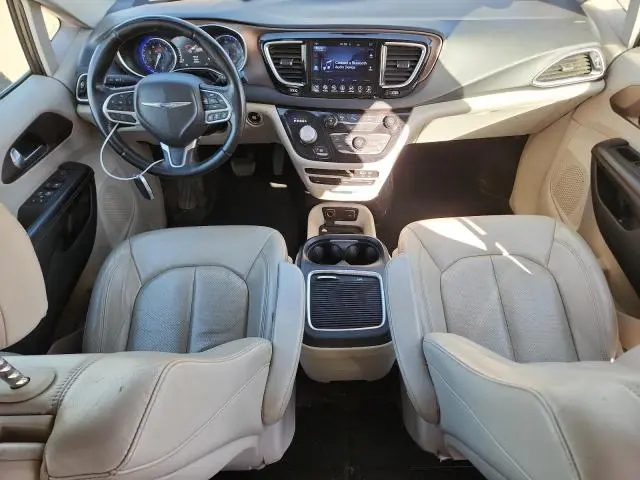 2017 CHRYSLER PACIFICA TOURING L PLUS  