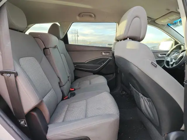 2016 HYUNDAI SANTA FE SE  