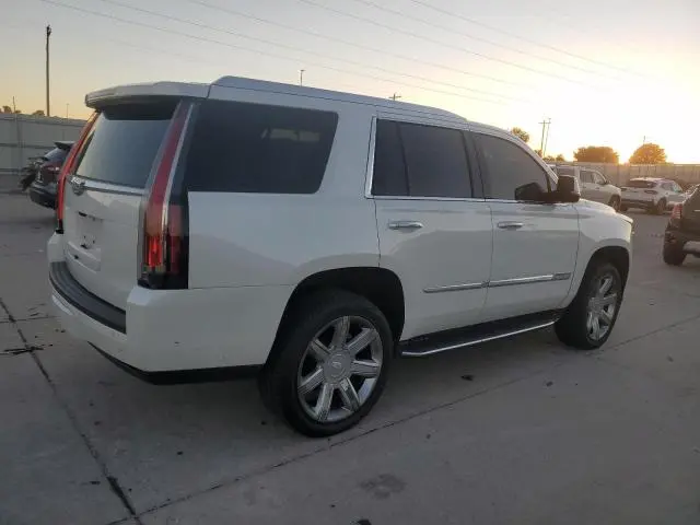 2017 CADILLAC ESCALADE LUXURY  