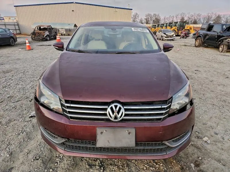 2012 VOLKSWAGEN PASSAT SE  