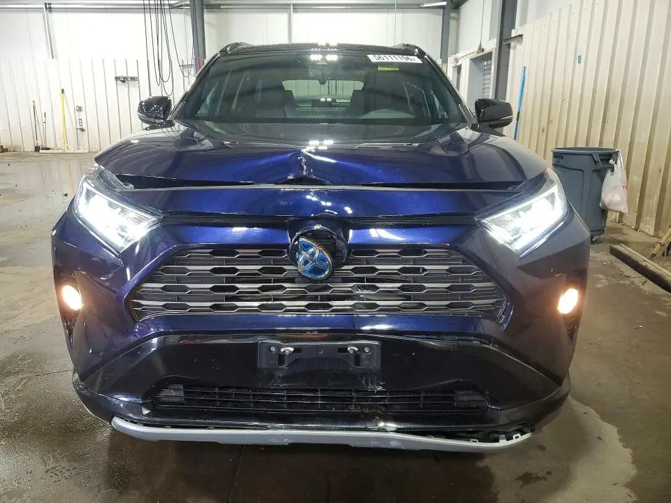 2019 TOYOTA RAV4 XSE  