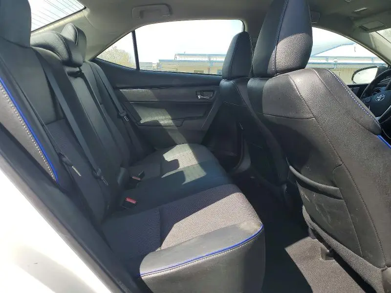 2019 TOYOTA COROLLA SE  