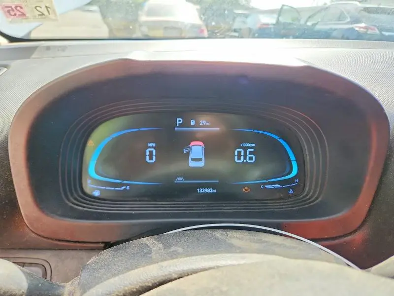 2023 HYUNDAI VENUE SE  