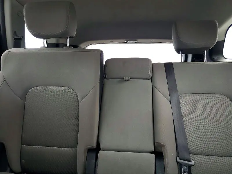 2016 HYUNDAI SANTA FE SE  