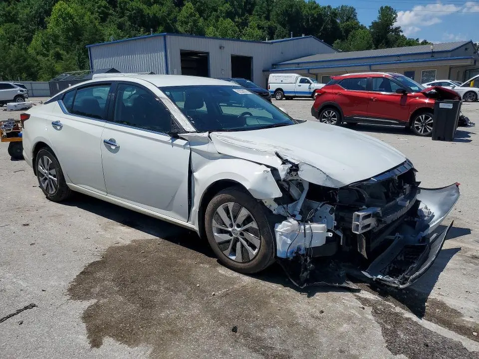 2022 NISSAN ALTIMA S  