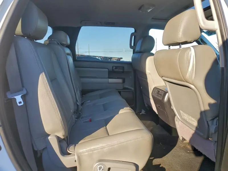2013 TOYOTA SEQUOIA SR5  