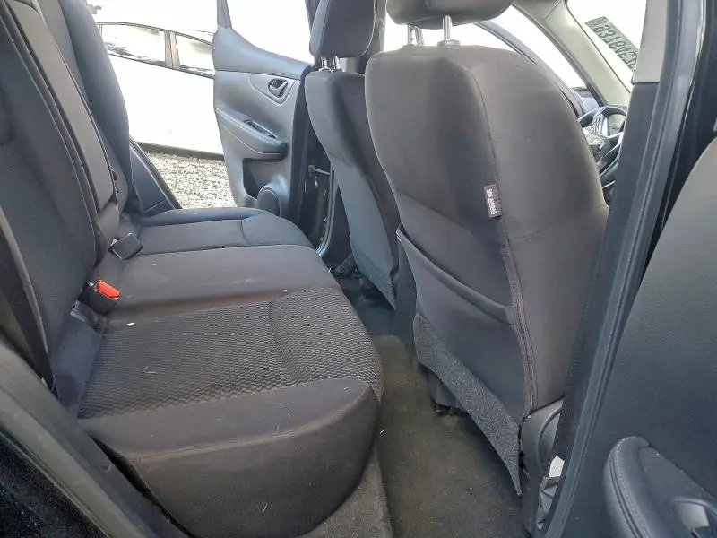 2017 NISSAN ROGUE SPORT S  