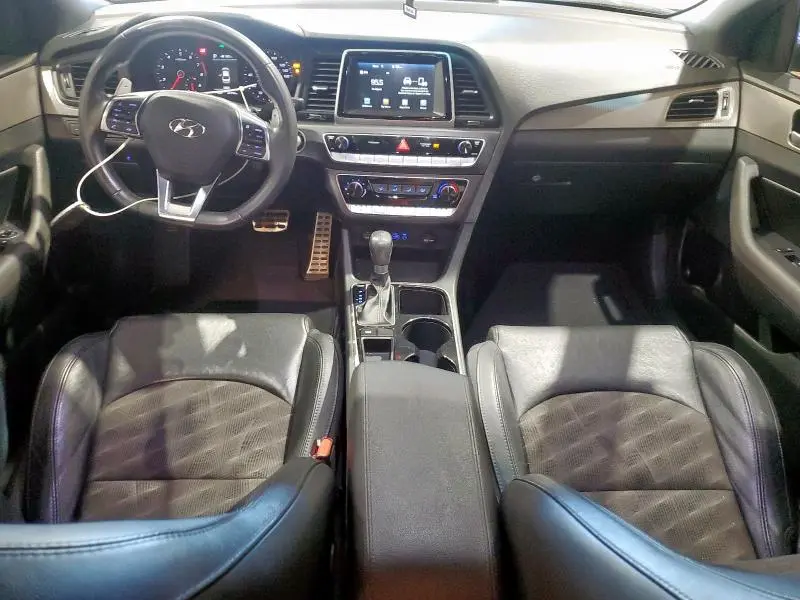 2018 HYUNDAI SONATA SPORT  