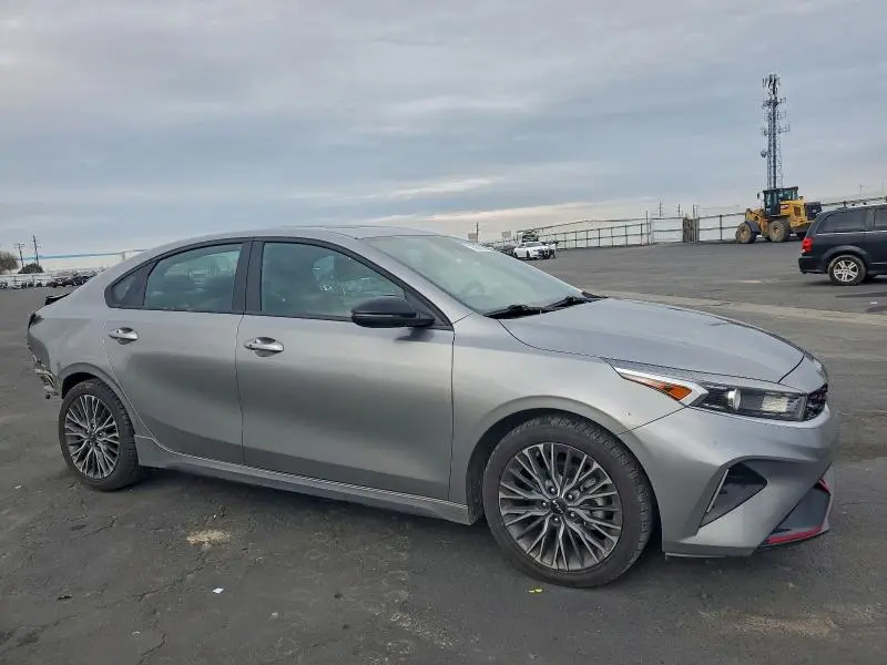 2022 KIA FORTE GT LINE  