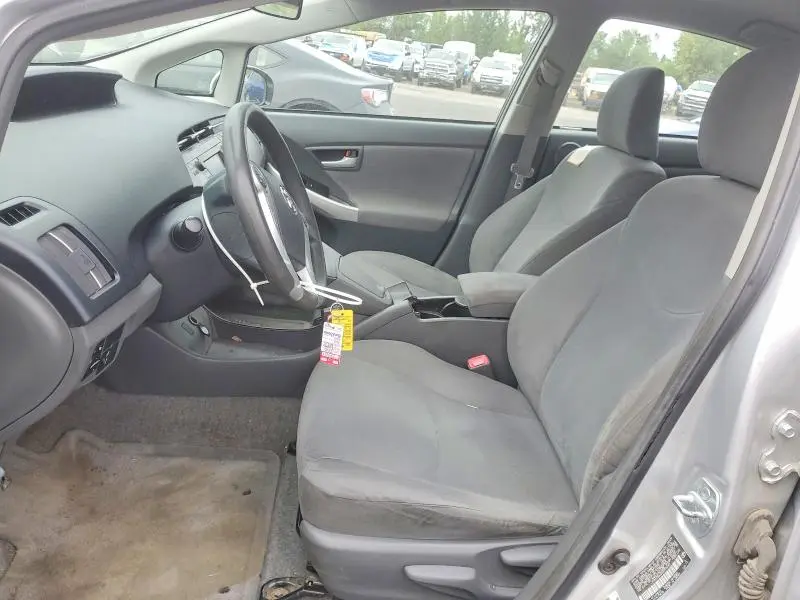 2010 TOYOTA PRIUS III  