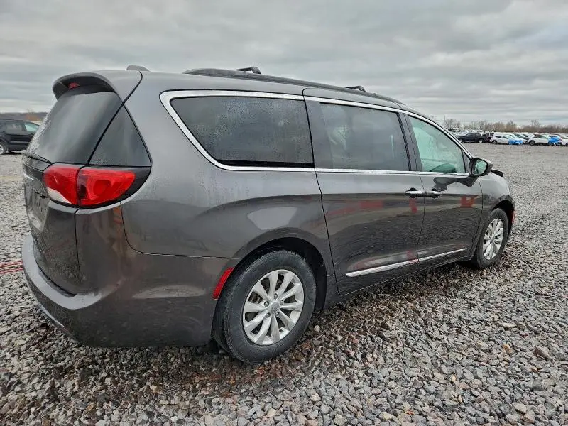 2017 CHRYSLER PACIFICA TOURING L  