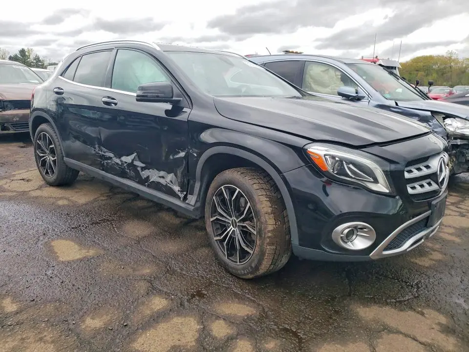 2020 MERCEDES-BENZ GLA 250 4MATIC  