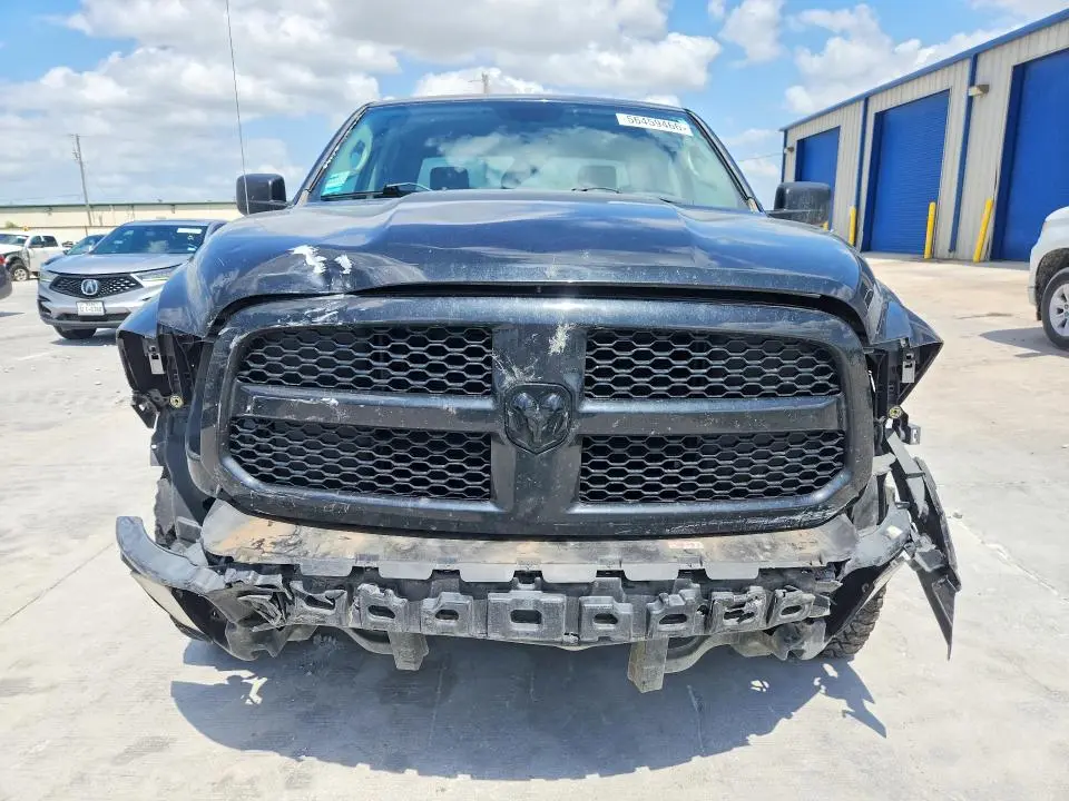 2015 RAM 1500 ST  
