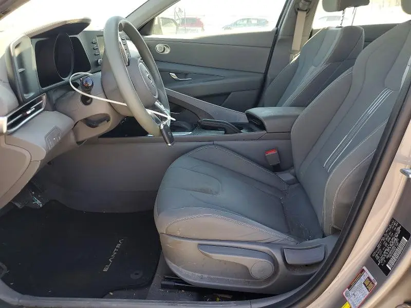 2022 HYUNDAI ELANTRA SEL  