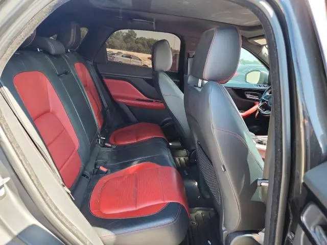 2017 JAGUAR F-PACE R - SPORT  