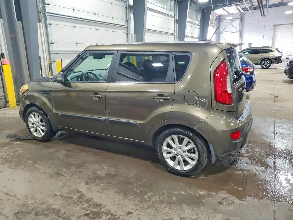 2013 KIA SOUL +  