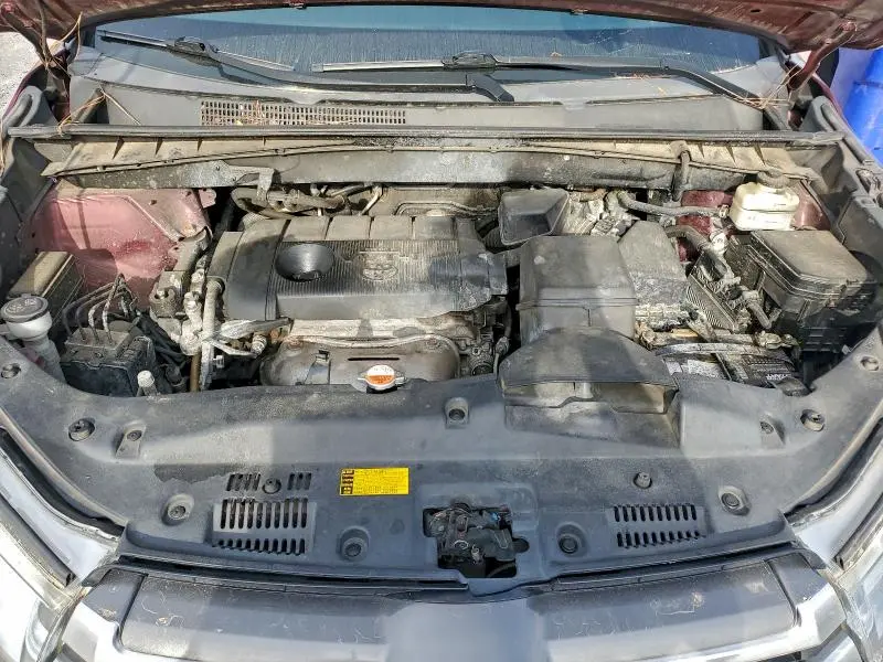 2017 TOYOTA HIGHLANDER LE  